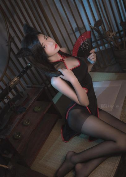 丰满少妇免费一区_在线电影免费观看