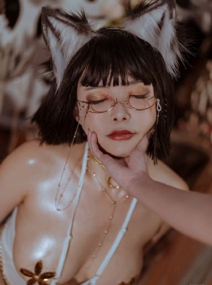 欧美大胆露阴图片大全_4K电影完整版在线观看