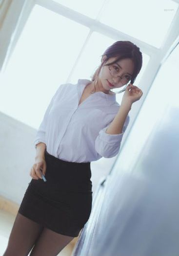日韩电影小岳母_BD英语全集免费观看